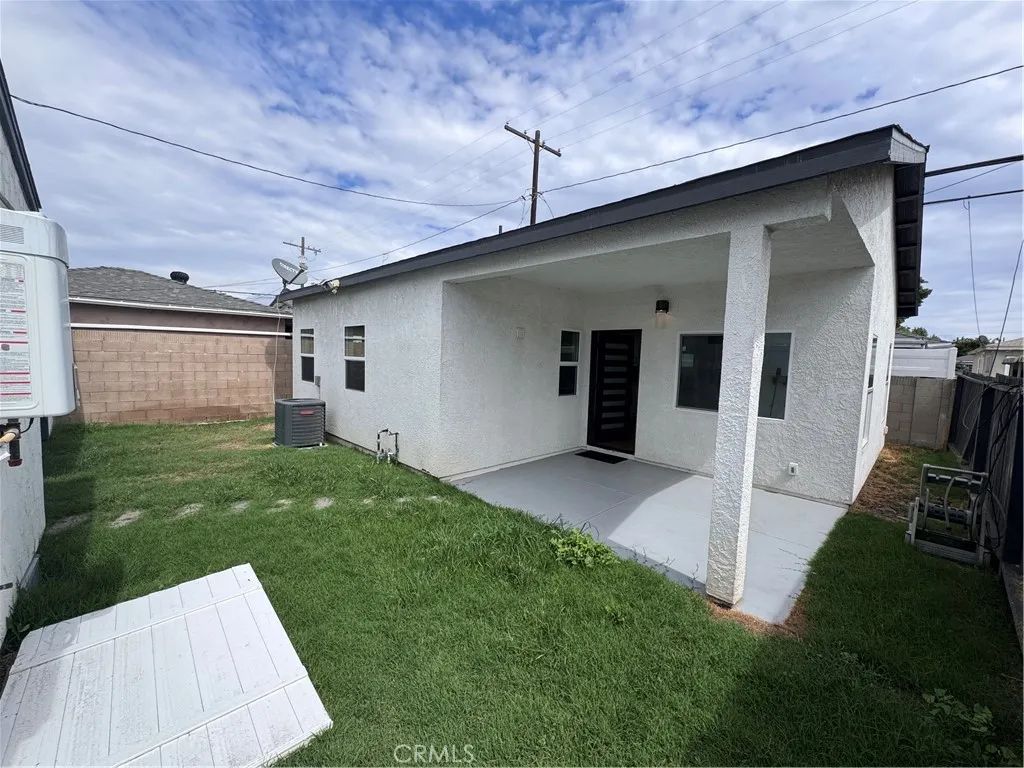5916 Walnut Avenue, Long Beach, California 90805 home-pic-20