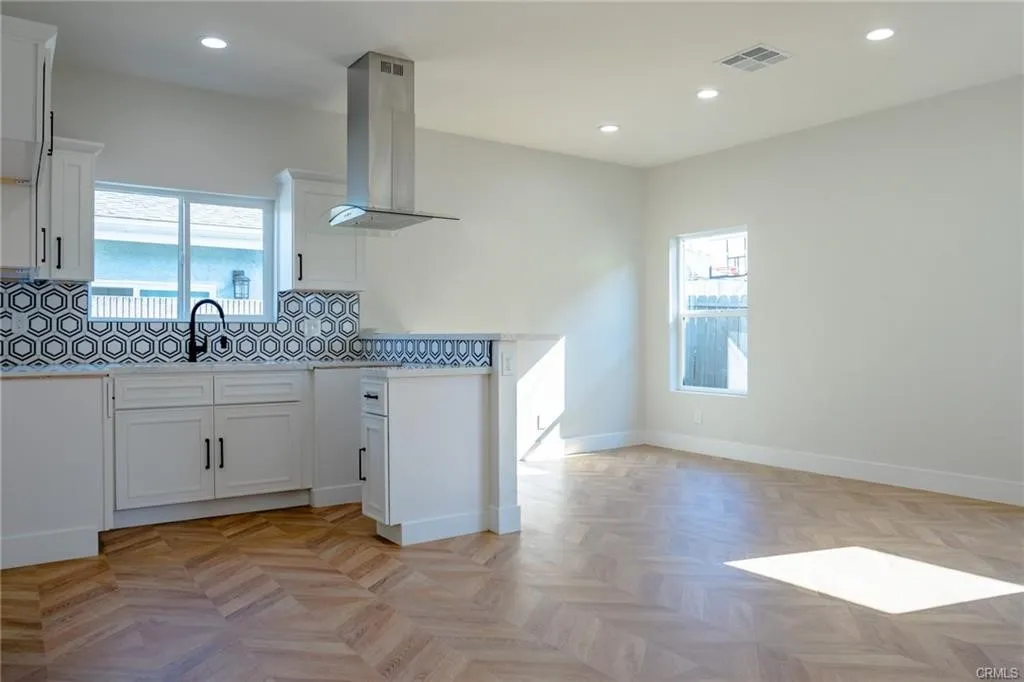 5916 Walnut Avenue, Long Beach, California 90805 home-pic-23