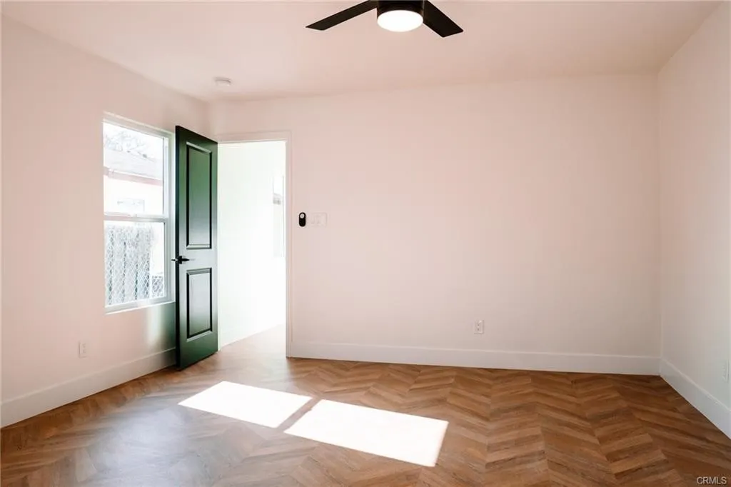 5916 Walnut Avenue, Long Beach, California 90805 home-pic-16