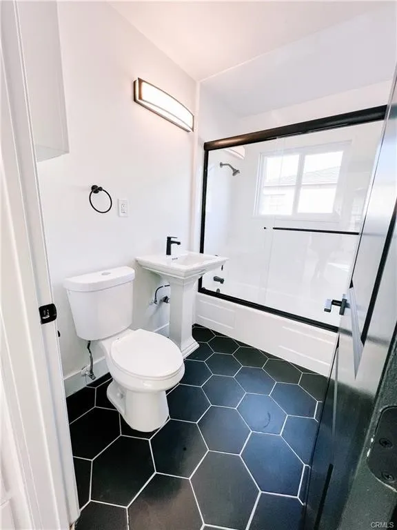 5916 Walnut Avenue, Long Beach, California 90805 home-pic-8