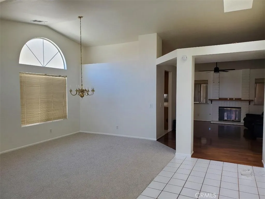 2137 Garland Way, Hemet, California 92545 home-pic-5