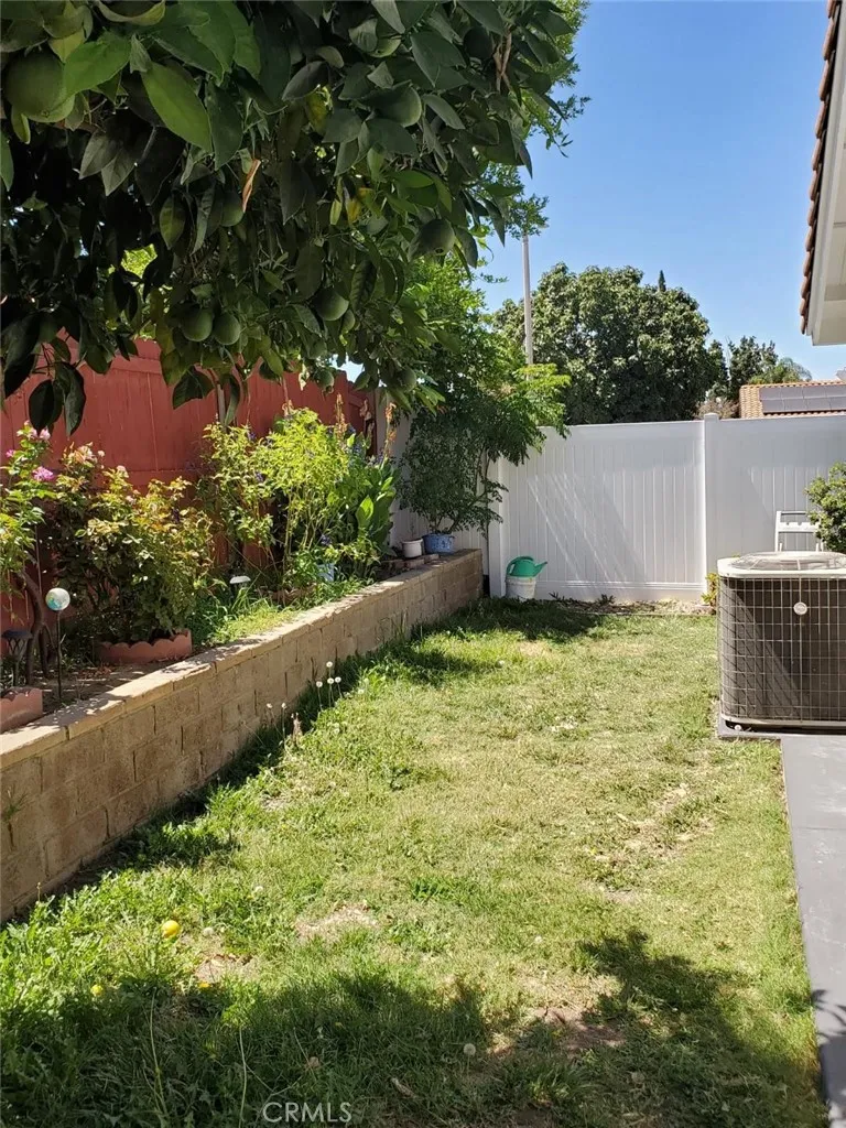 2137 Garland Way, Hemet, California 92545 home-pic-36
