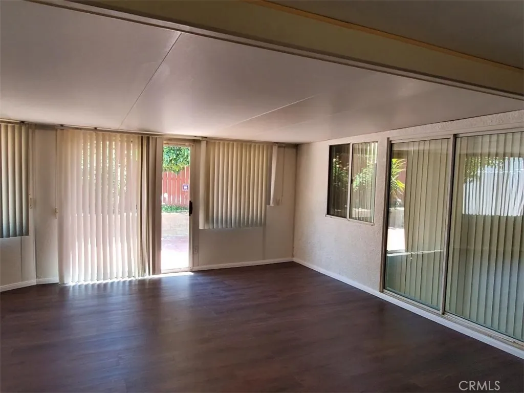 2137 Garland Way, Hemet, California 92545 home-pic-28