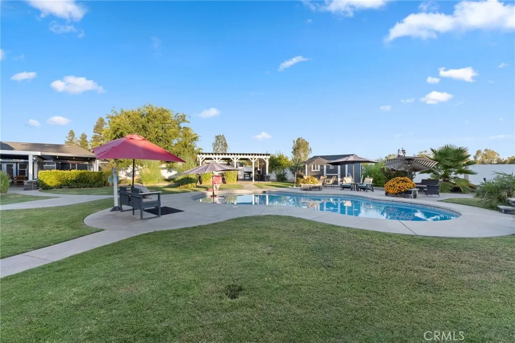 7177 E Fir Avenue, Clovis, California 93619 home-pic-59