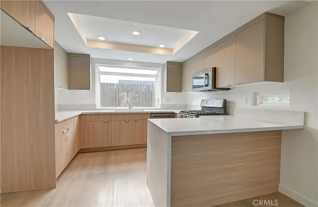 21091 Redwood Lane, Mission Viejo, California 92691 home-pic-2