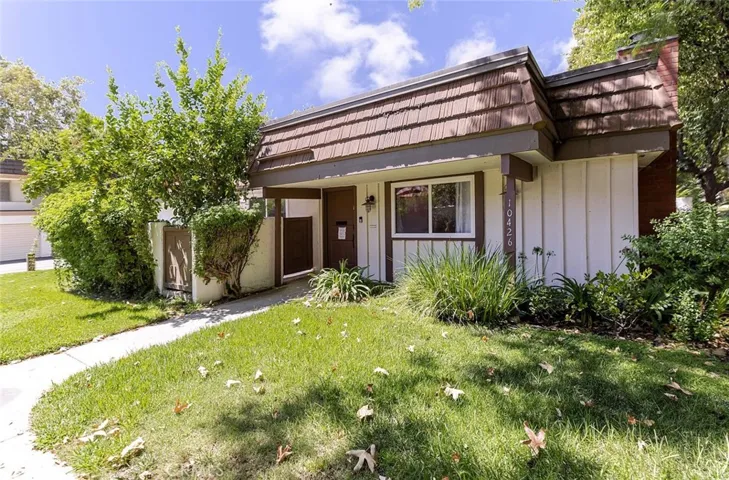 10426 Larwin Avenue, Chatsworth, California 91311
