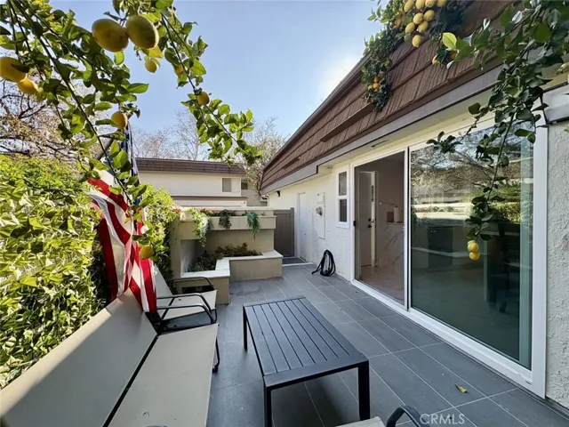 10426 Larwin Avenue, Chatsworth, California 91311
