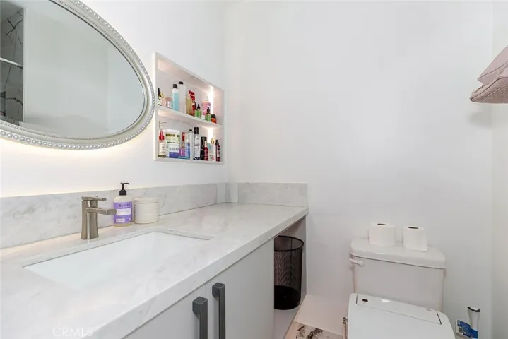 10426 Larwin Avenue, Chatsworth, California 91311