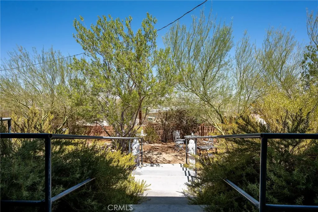 68054 Sullivan Road, 29 Palms, California 92277 home-pic-43