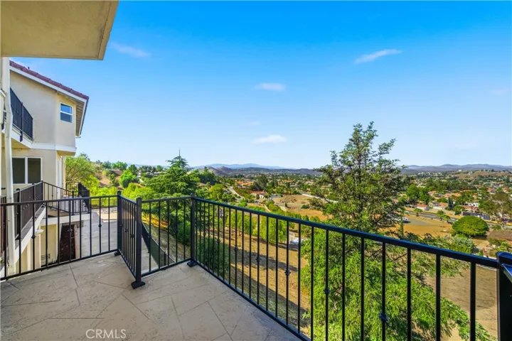 30990 Blackhorse Drive, Canyon Lake, California 92587