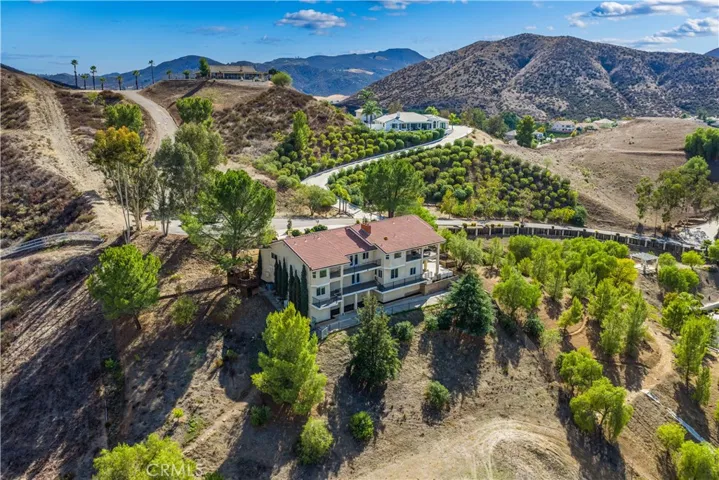 30990 Blackhorse Drive, Canyon Lake, California 92587