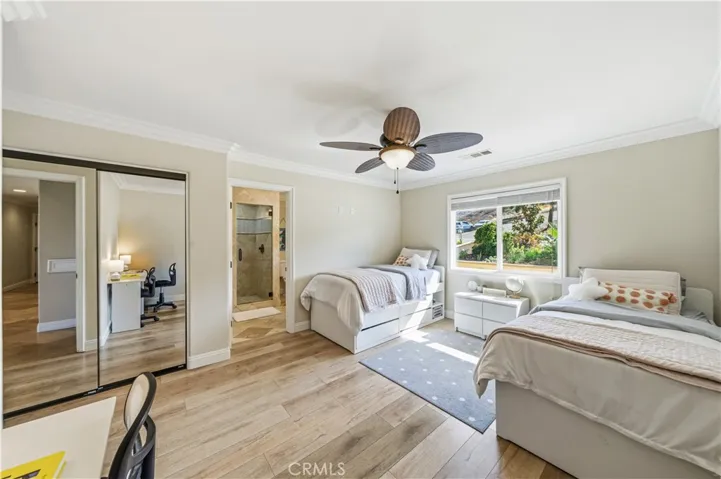 30990 Blackhorse Drive, Canyon Lake, California 92587