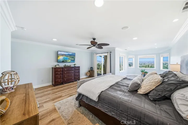 30990 Blackhorse Drive, Canyon Lake, California 92587