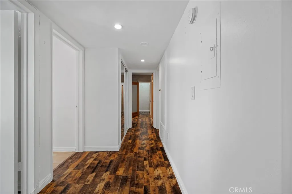 5339 Newcastle Avenue 112, Encino, California 91316 home-pic-20