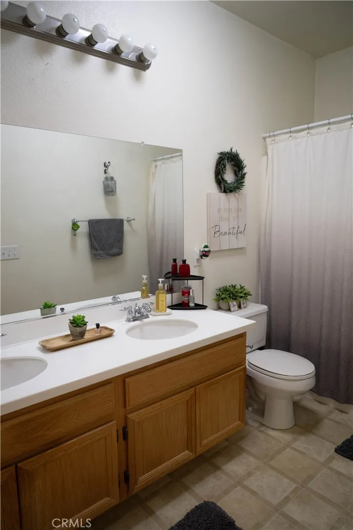 13018 Camden Lane, Victorville, California 92392 home-pic-29