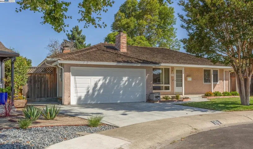 19 Via Hermosa, San Lorenzo, California 94580