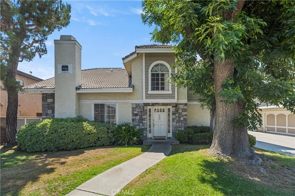 806 W Commonwealth Avenue, Alhambra, California 91801, 3 Bedrooms Bedrooms, ,3 BathroomsBathrooms,Residential,For Sale,Commonwealth,AR25181045
