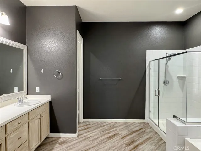 15527 Avanti Drive, Bakersfield, California 93314