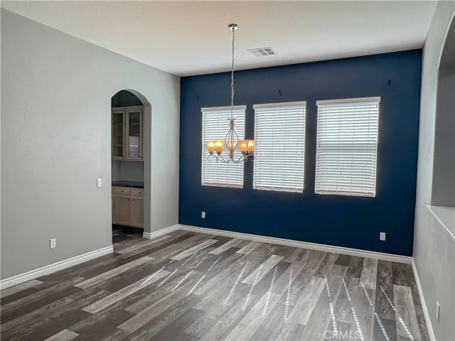 15527 Avanti Drive, Bakersfield, California 93314