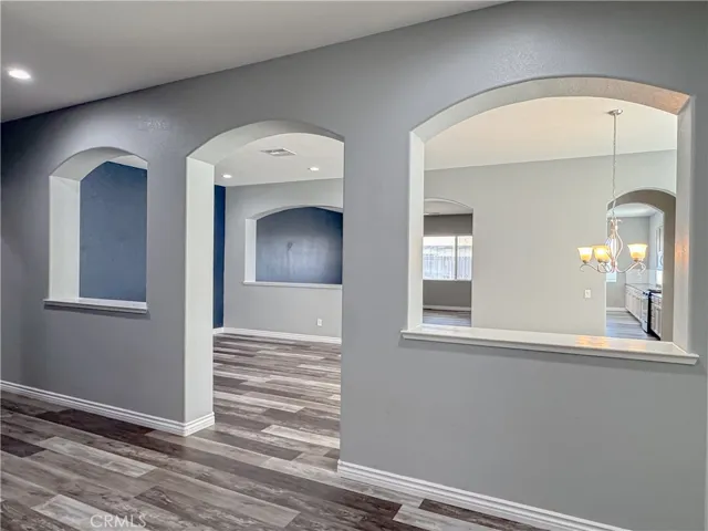 15527 Avanti Drive, Bakersfield, California 93314