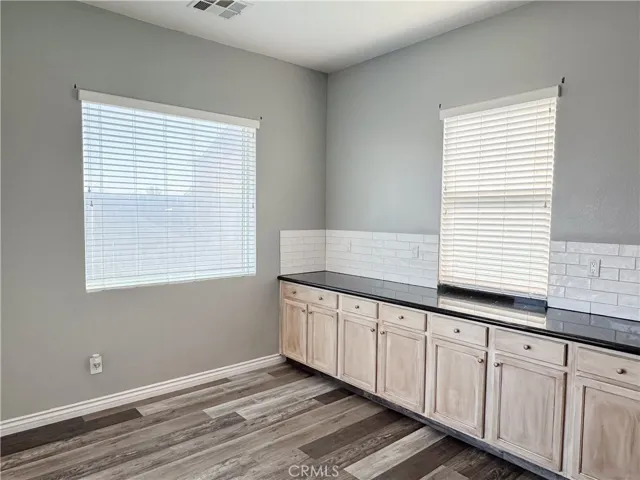 15527 Avanti Drive, Bakersfield, California 93314