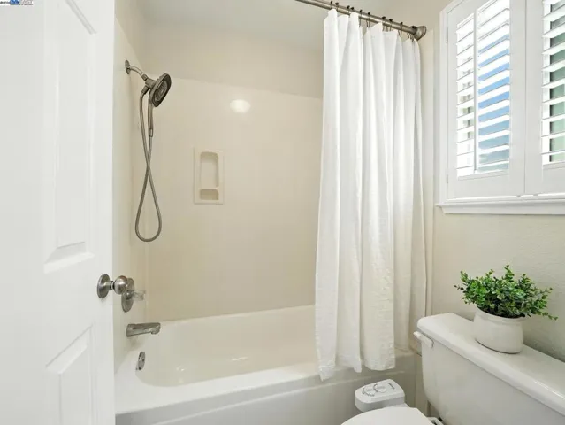 775 Vivian Dr, Livermore, California 94550