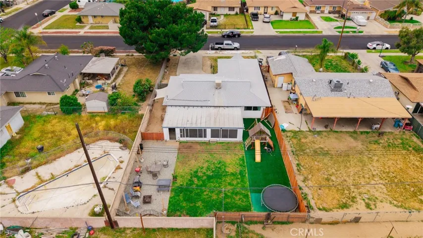 1924 Hunter Road, Colton, California 92324