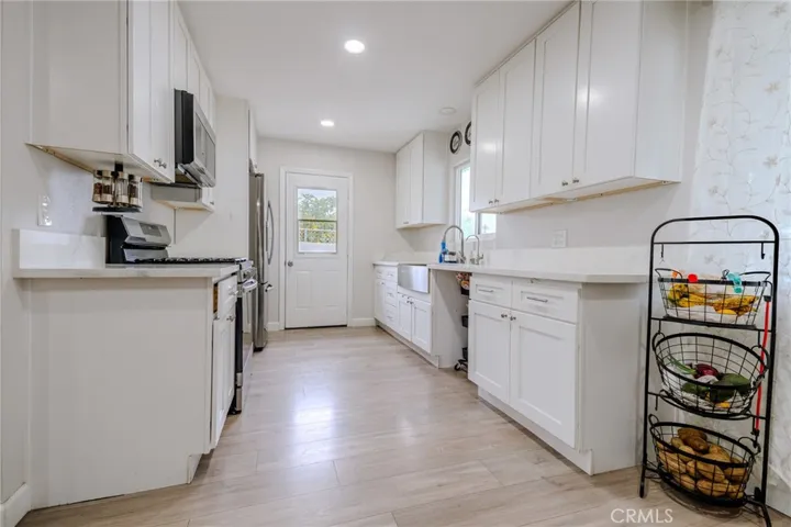 1924 Hunter Road, Colton, California 92324