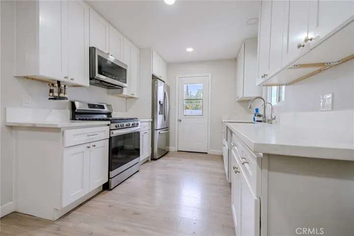 1924 Hunter Road, Colton, California 92324
