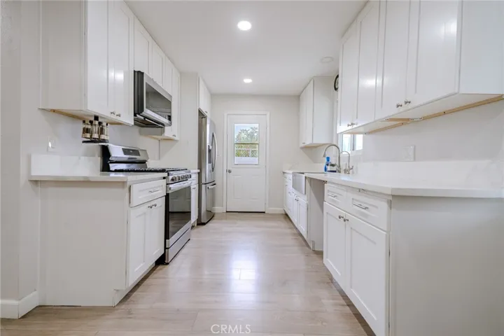 1924 Hunter Road, Colton, California 92324