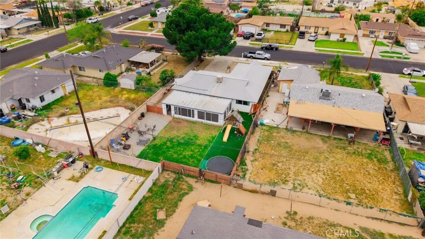 1924 Hunter Road, Colton, California 92324