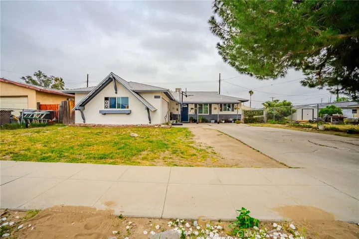 1924 Hunter Road, Colton, California 92324