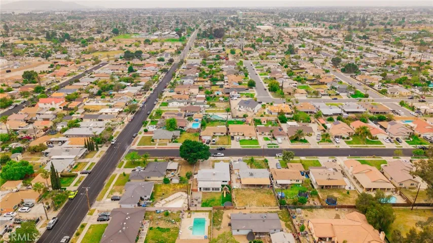 1924 Hunter Road, Colton, California 92324