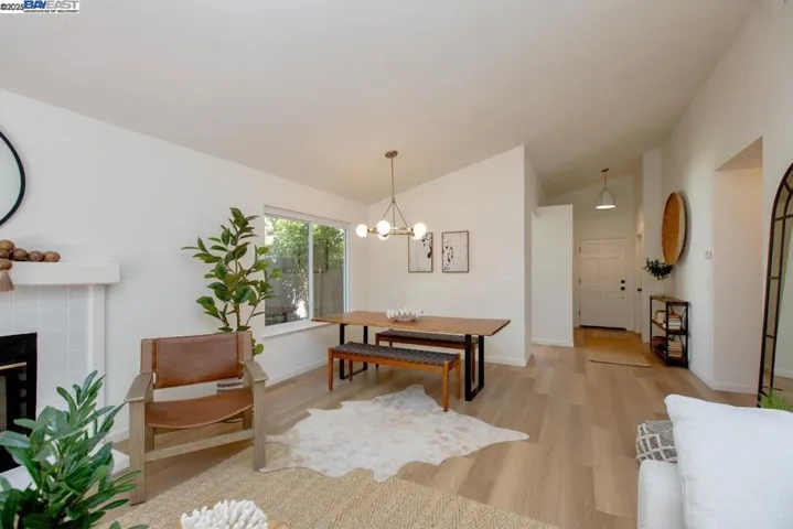 21 Ulster Pl, Alameda, California 94502