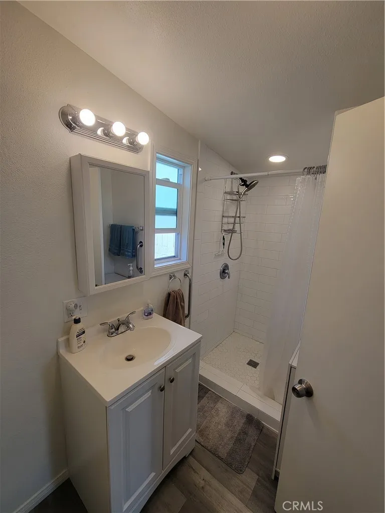 1245 W Balboa Boulevard, Newport Beach, California 92661 home-pic-21