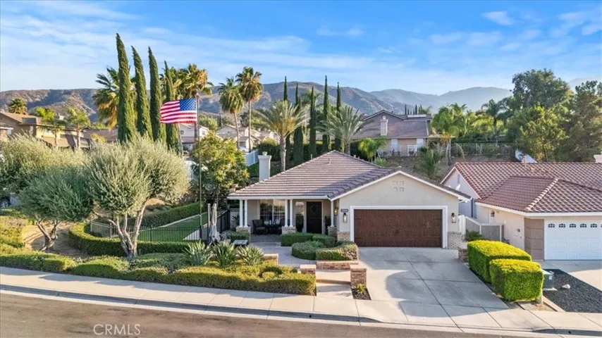 13555 Edgewater Drive, Corona, California 92883