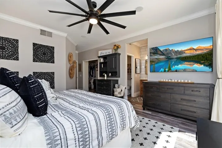 13555 Edgewater Drive, Corona, California 92883