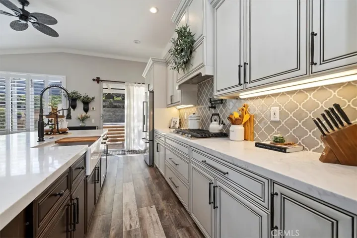 13555 Edgewater Drive, Corona, California 92883