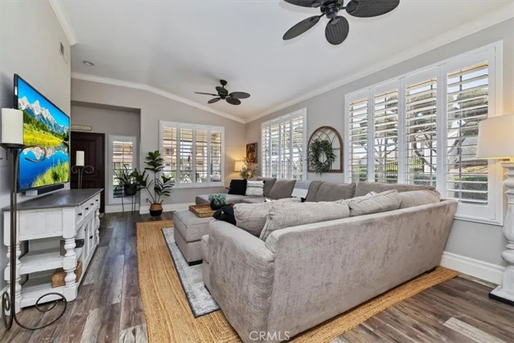13555 Edgewater Drive, Corona, California 92883