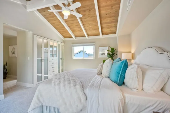 7303 Alicante Road A, Carlsbad, California 92009