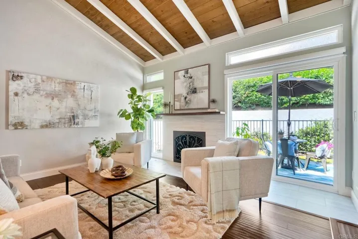 7303 Alicante Road A, Carlsbad, California 92009