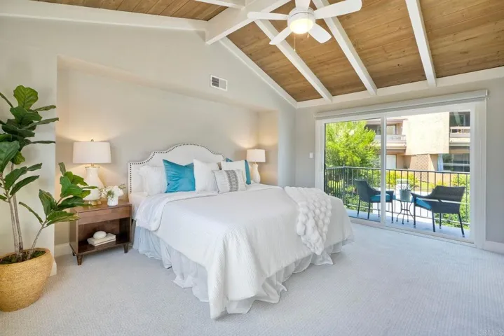 7303 Alicante Road A, Carlsbad, California 92009