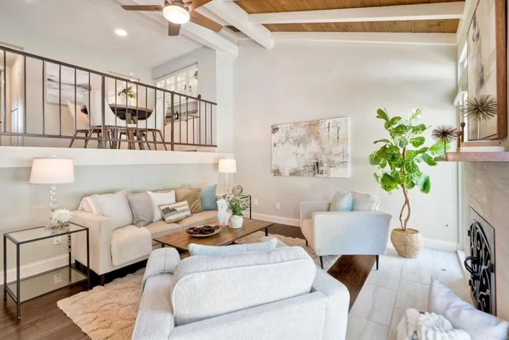 7303 Alicante Road A, Carlsbad, California 92009
