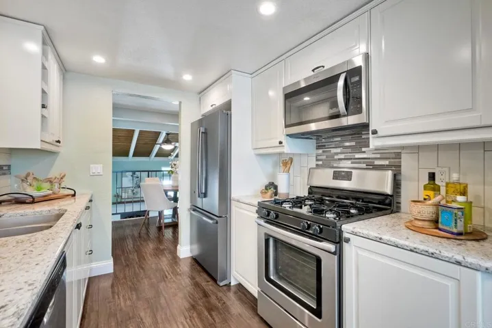 7303 Alicante Road A, Carlsbad, California 92009