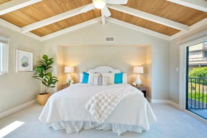 7303 Alicante Road A, Carlsbad, California 92009