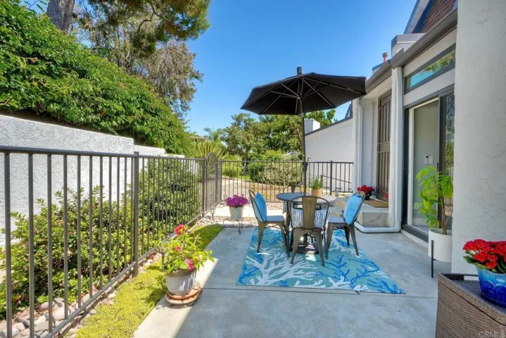 7303 Alicante Road A, Carlsbad, California 92009