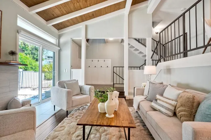 7303 Alicante Road A, Carlsbad, California 92009