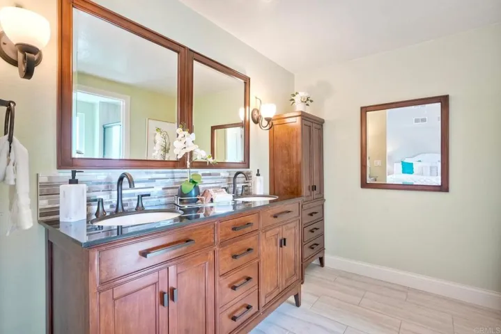 7303 Alicante Road A, Carlsbad, California 92009