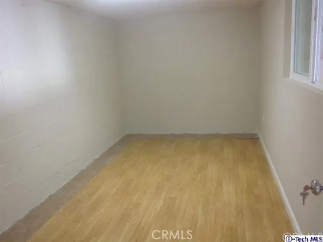 9542 Via Venezia, Burbank, California 91504 home-pic-1