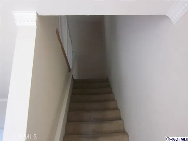 9542 Via Venezia, Burbank, California 91504 home-pic-10